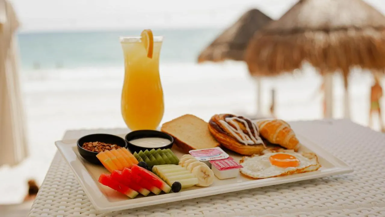 Villa Las Estrellas Tulum - Located At The Party Zone 4*,  Mexico