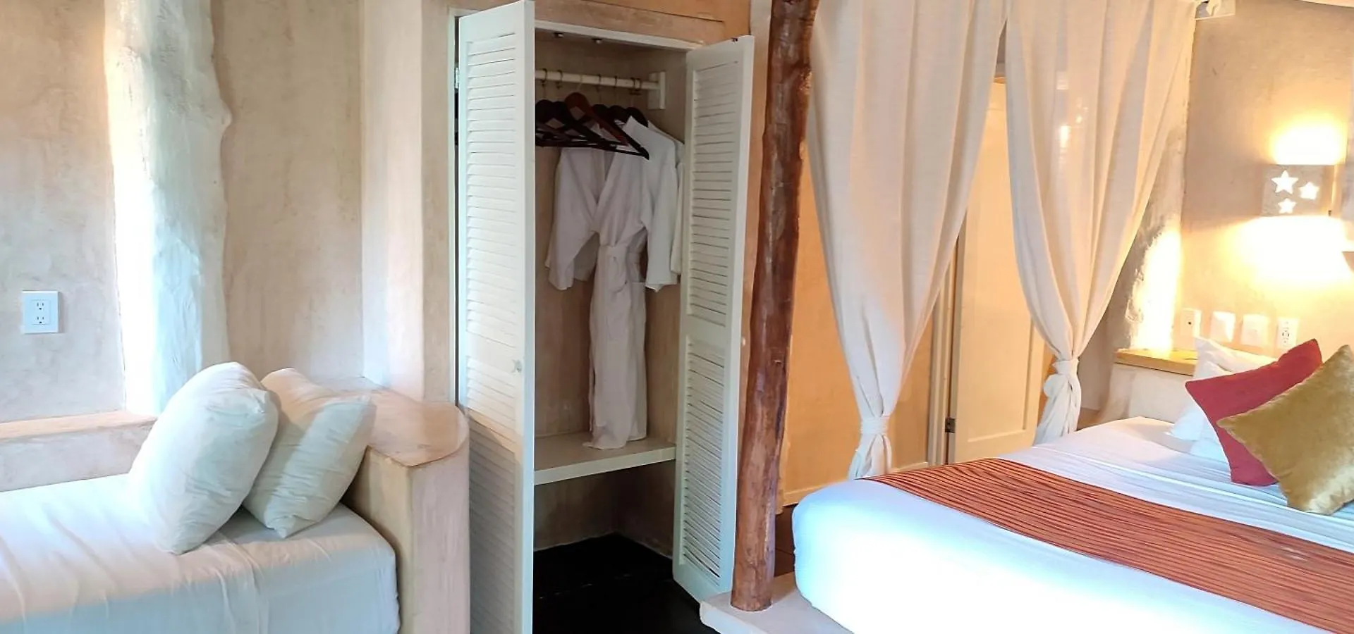 Hotel Villa Las Estrellas Tulum - Located At The Party Zone