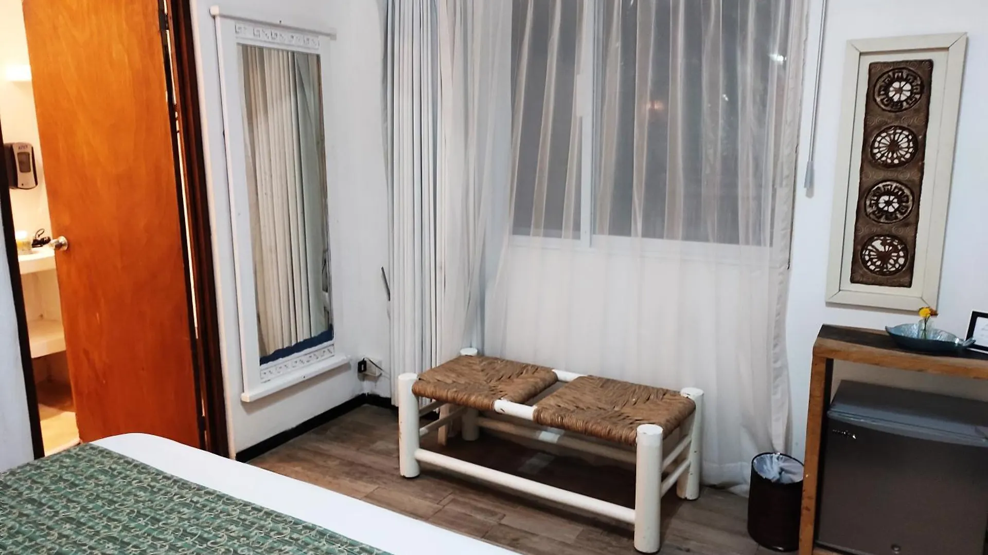 Hotel Villa Las Estrellas Tulum - Located At The Party Zone