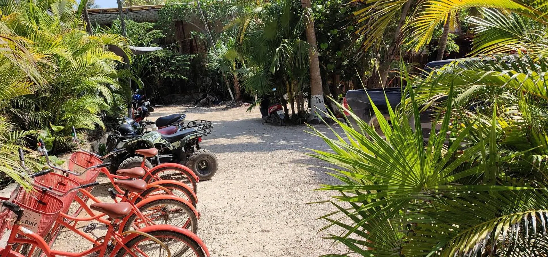 Hotel Villa Las Estrellas Tulum - Located At The Party Zone